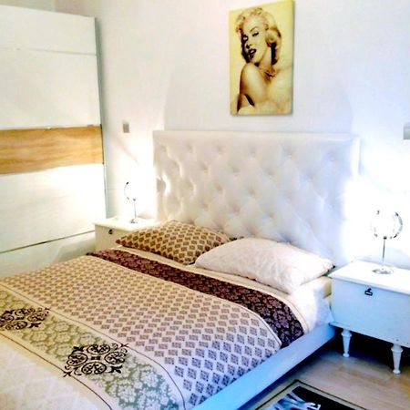 Apartment Ory Near The City Center With Free Parking Pula Bagian luar foto