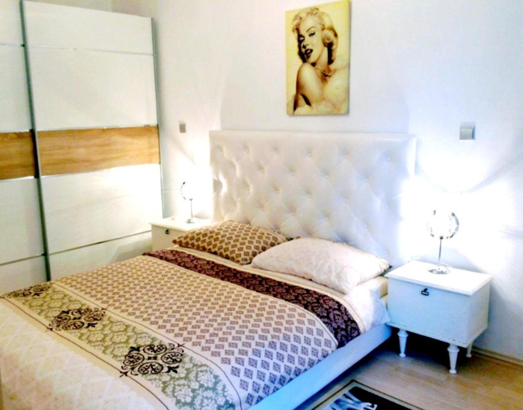 Apartment Ory Near The City Center With Free Parking Pula Bagian luar foto